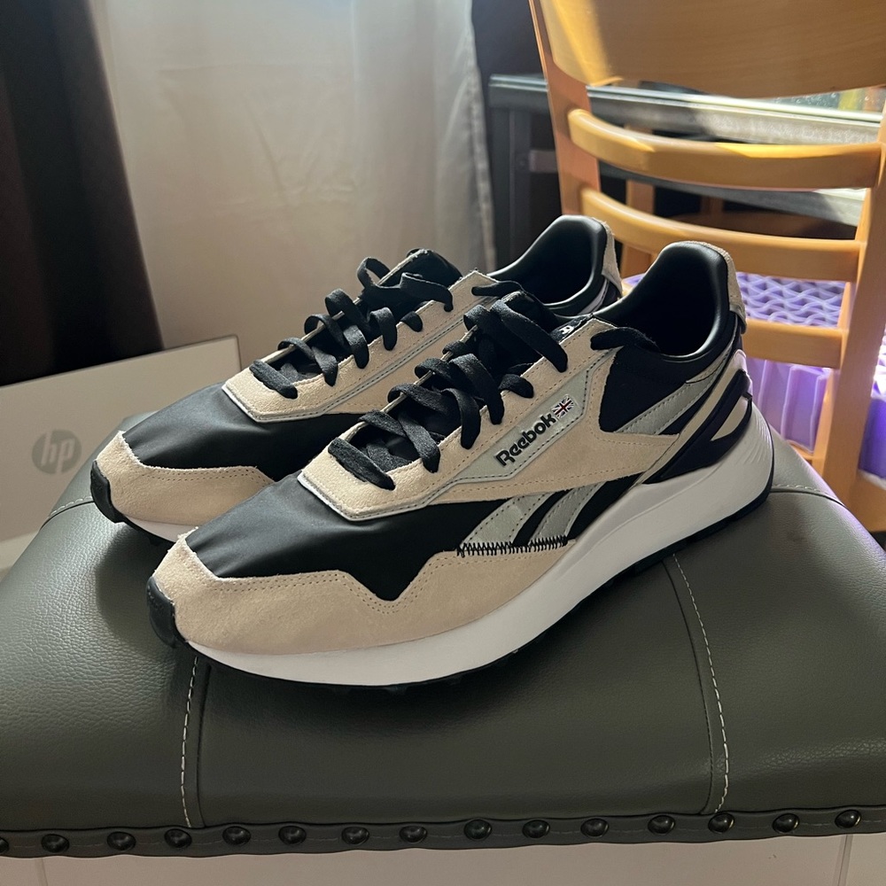 Reebok Classic Leather Legacy AZ Shoe